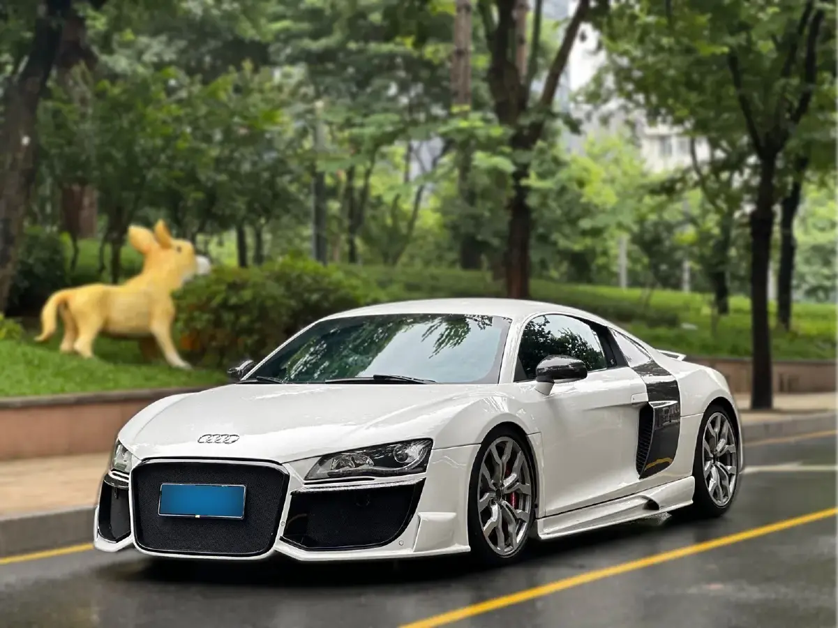 2012 Audi R8 5.2L 525HP V10 6AMT
