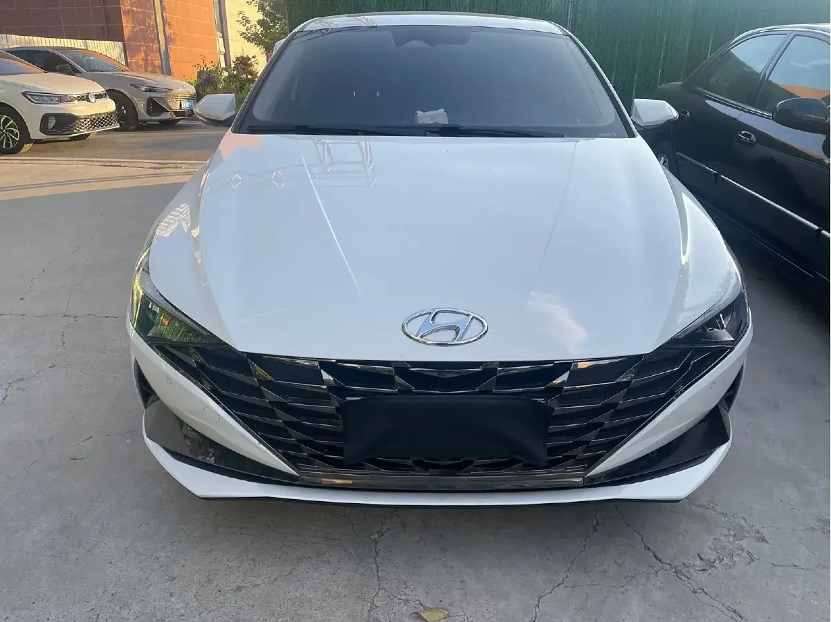 2021 Hyundai Elantra 1.5L 115HP L4 CVT