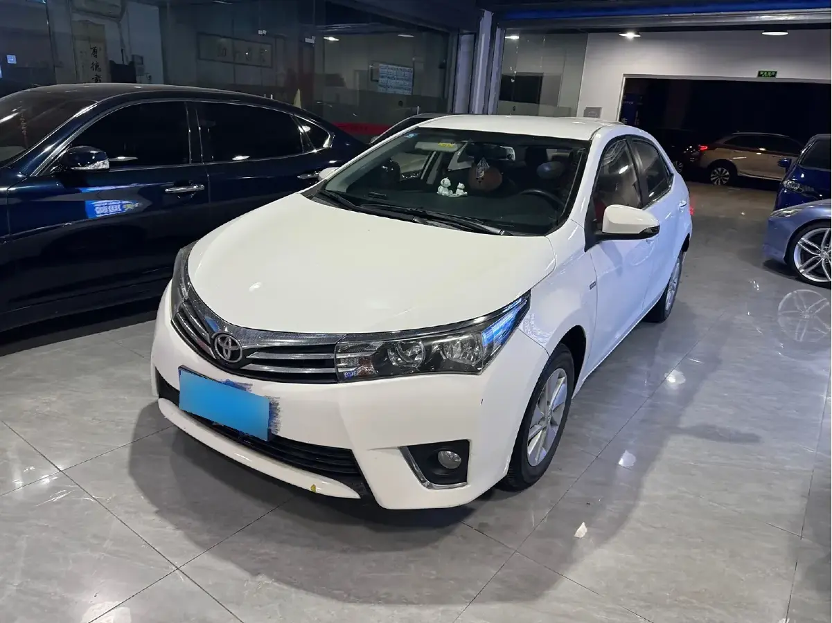 2017 Toyota Corolla 1.6L 122HP L4 CVT