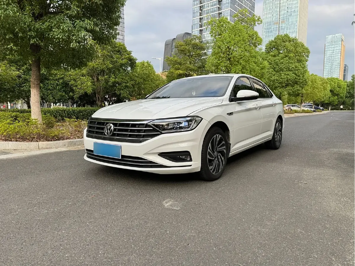 2021 Volkswagen Sagitar 1.4T 150HP L4 7DCT