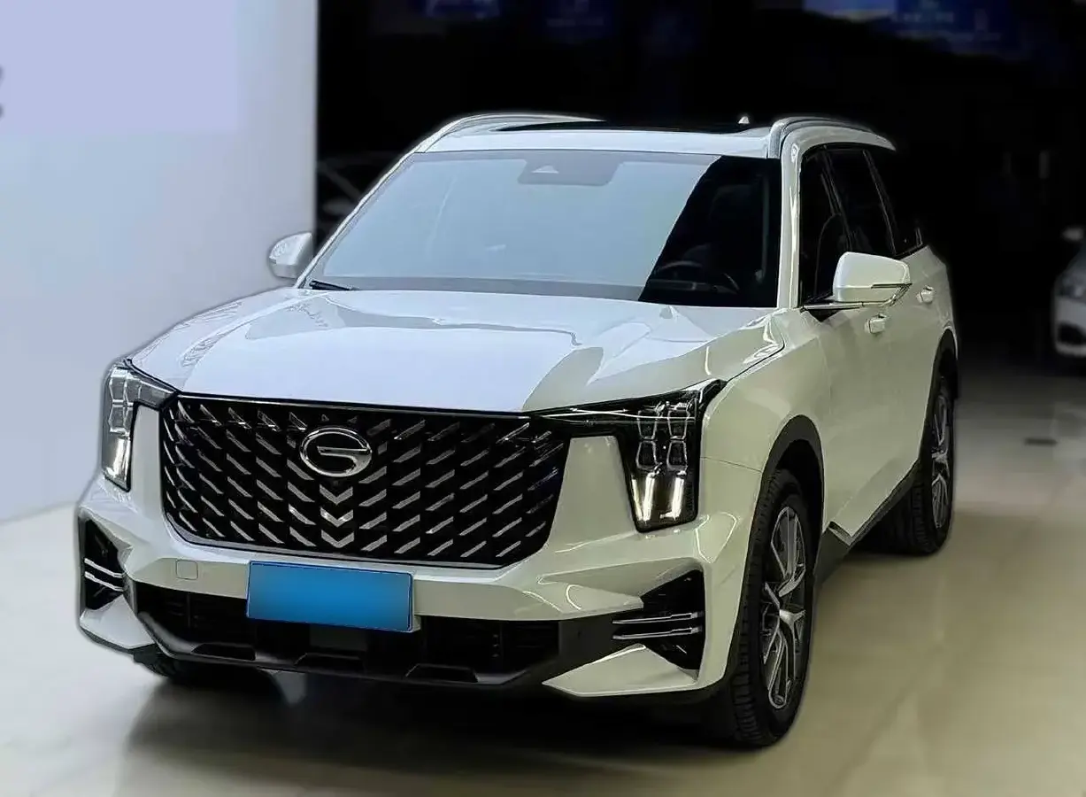 2022 GAC Trumpchi GS8 2.0T 252HP L4 8AT