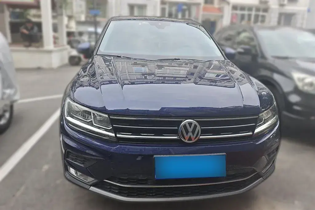 2017 Volkswagen Tiguan 2.0T 180HP L4 7DCT
