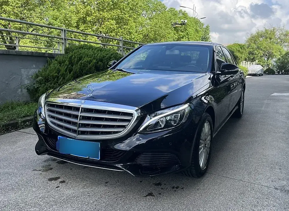 2015 Mercedes-Benz C Class 2.0T 184HP L4 7AT