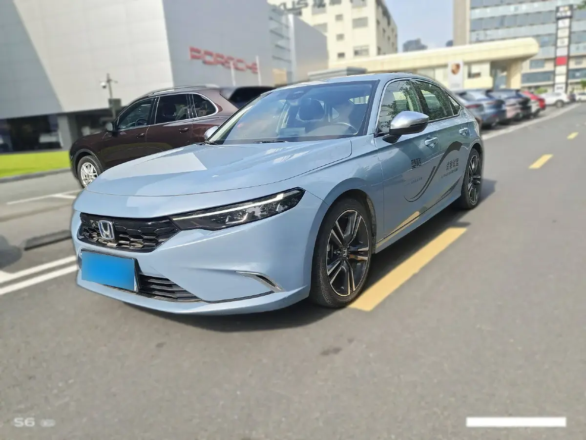 2023 Honda Integra 2.0L 143HP L4 E-CVT Hybrid