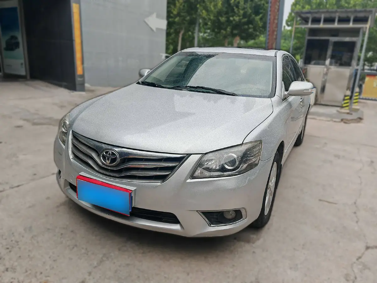 2013 Toyota Camry 2.0L 147HP L4 4AT