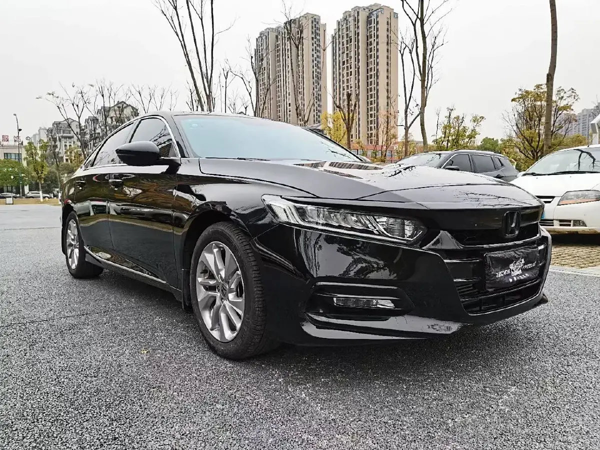 2018 Honda Accord 1.5T 194HP L4 CVT