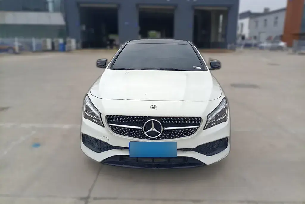 2017 Mercedes-Benz CLA Class 2.0T 184HP L4 7DCT