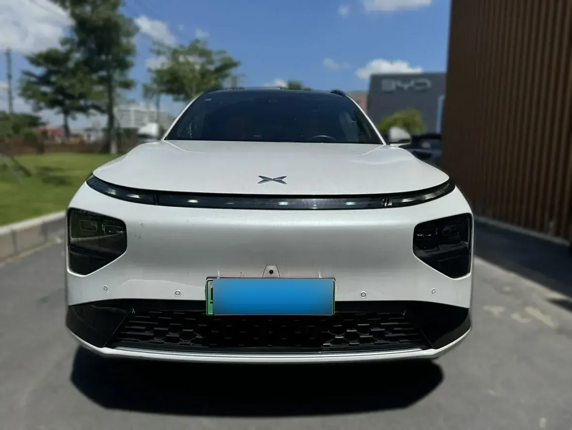 2024 Xpeng G9 BEV 98KWH