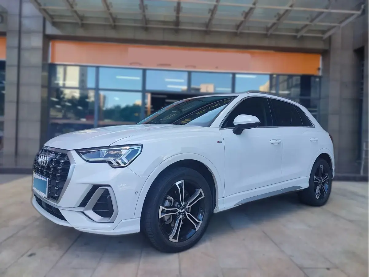 2021 Audi Q3 2.0T 220HP L4 7DCT