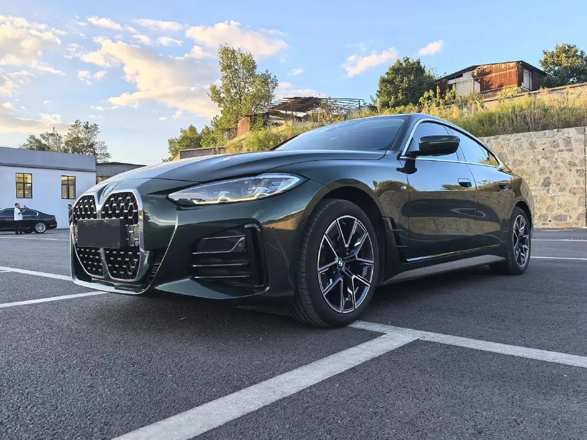 2022 BMW 4 Series 2.0T 184HP L4 8AT