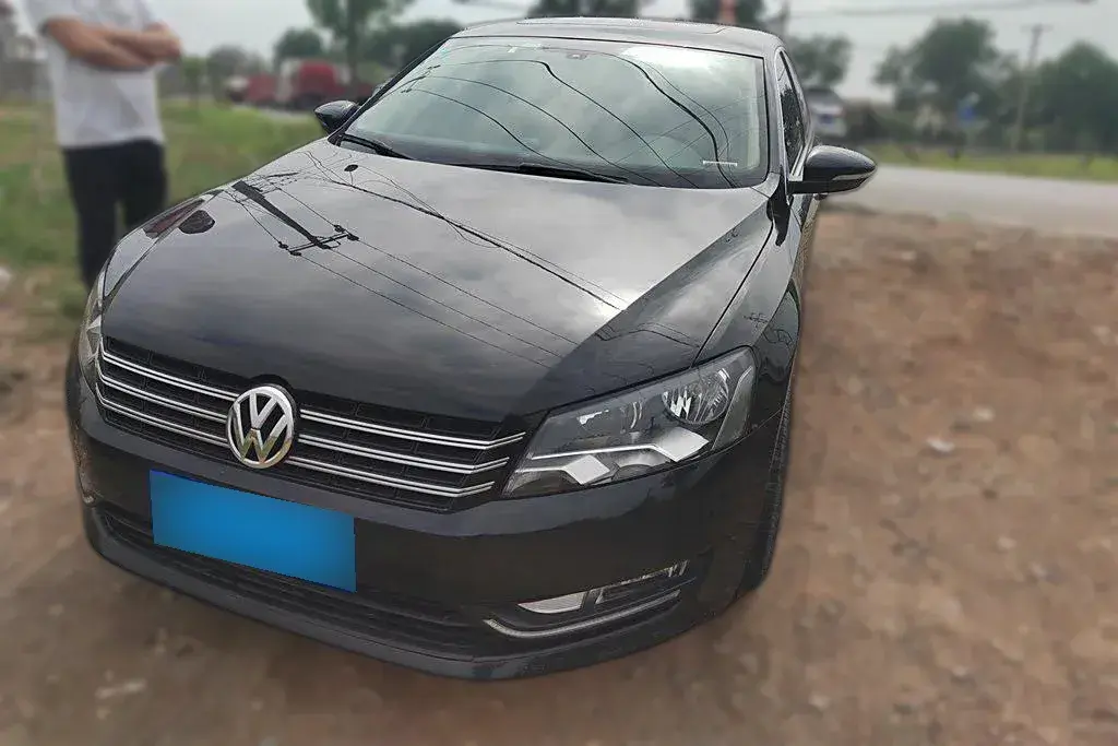 2014 Volkswagen Passat 1.8T 160HP L4 6AT
