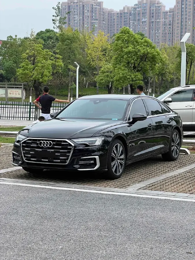 2023 Audi A6L 2.0T 245HP L4 7DCT
