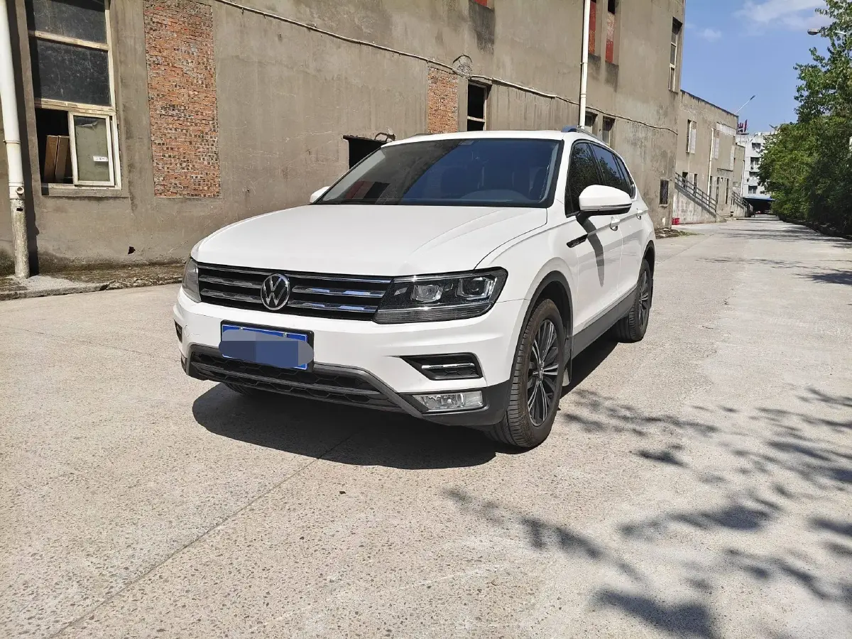 2021 Volkswagen Tiguan L 2.0T 186HP L4 7DCT
