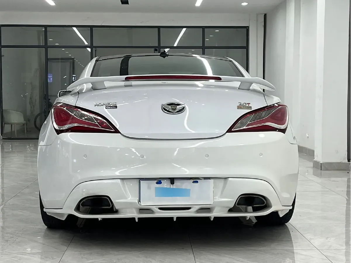 2012 Hyundai Rohens-Coupe 2.0T 260HP L4 8AT,autocango,china used car exporter,china ev exporter,chinese used car exporter,chinese used ev exporter