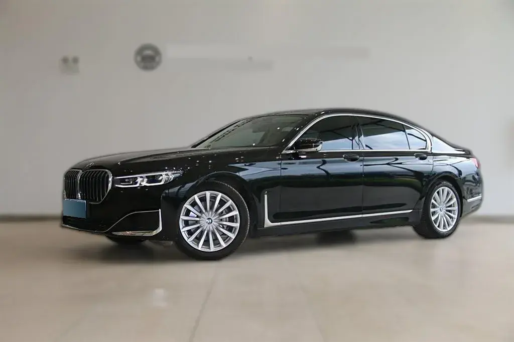 2019 BMW 7 Series 2.0T 265HP L4 8AT