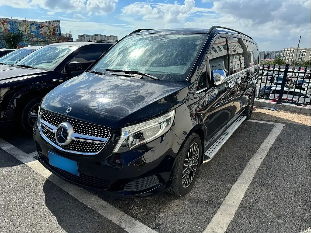 2018 Mercedes-Benz V Class 2.0T 211HP L4 7AT