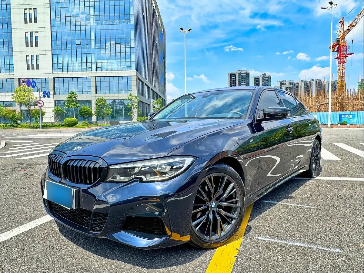 2022 BMW 3 Series 2.0T 184HP L4 8AT