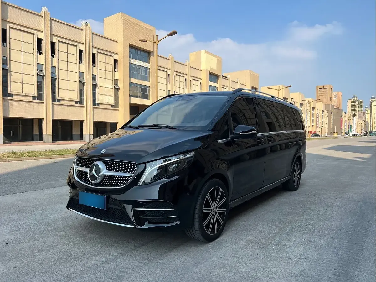 2022 Mercedes-Benz V Class 2.0T 211HP L4 9AT