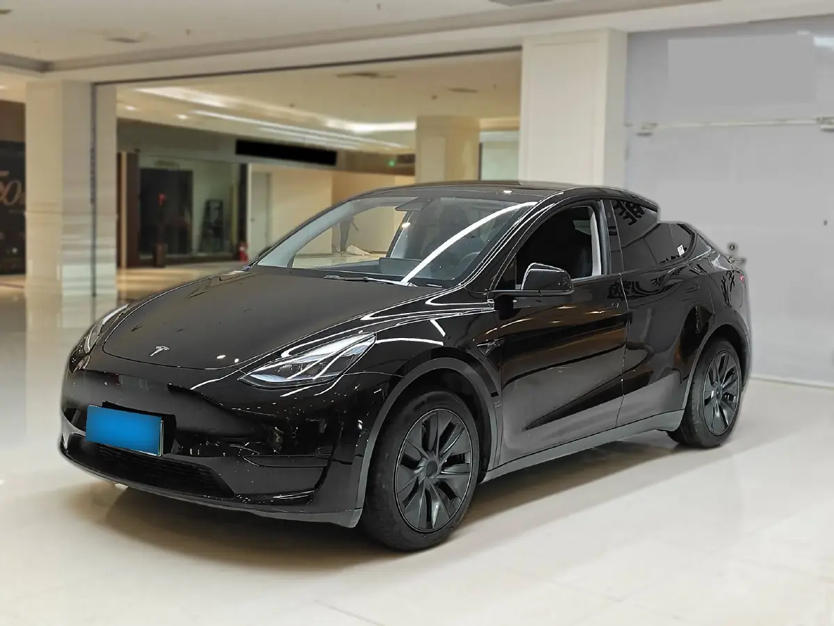2024 Tesla Model Y BEV 60KWH