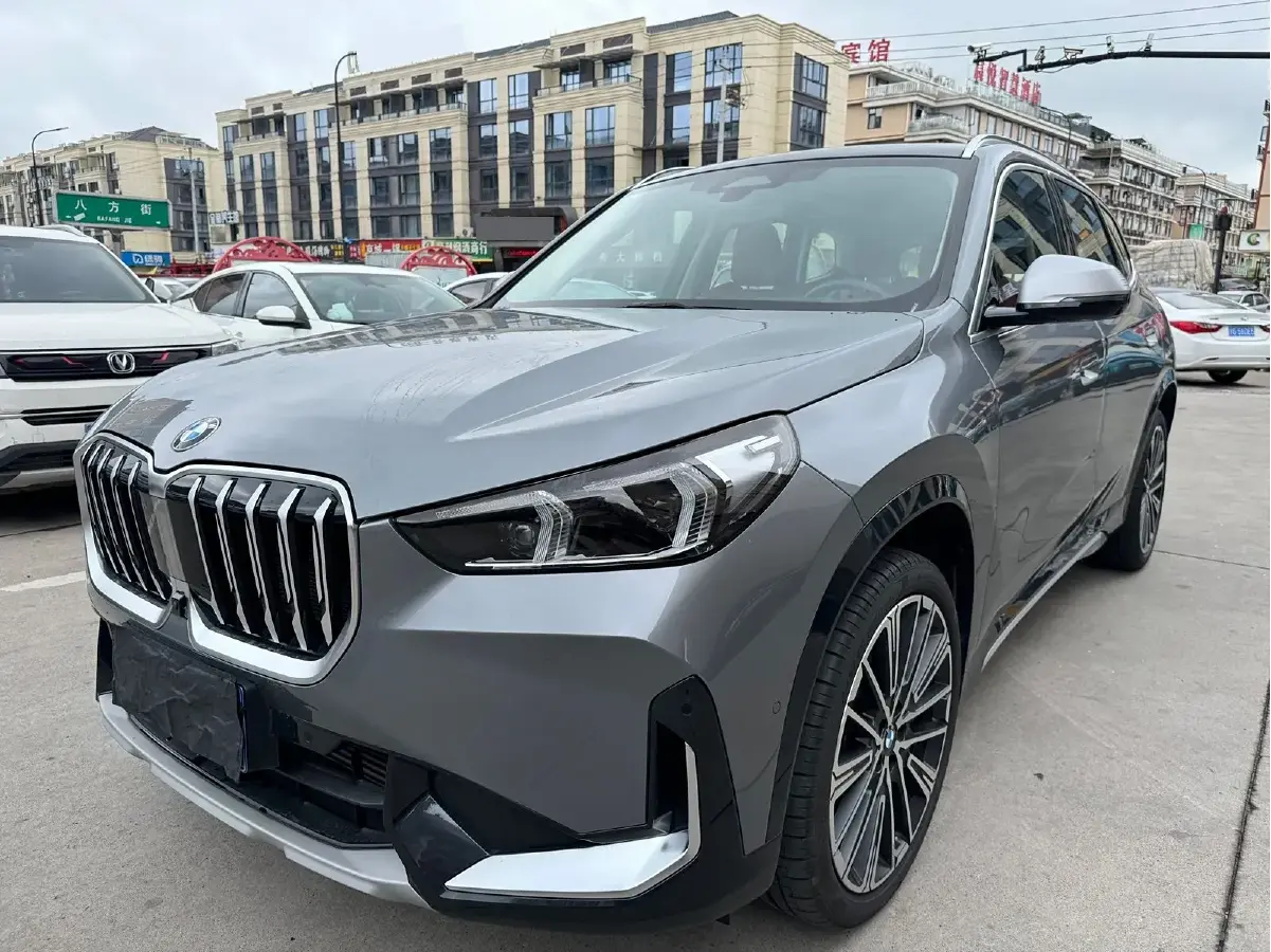 2023 BMW X1 2.0T 204HP L4 7DCT