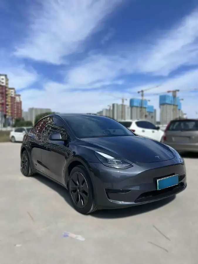 2024 Tesla Model Y BEV 60KWH