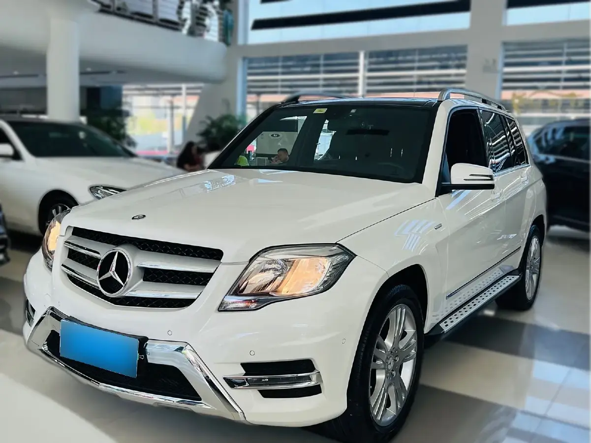 2015 Mercedes-Benz GLK Class 2.0T 211HP L4 7AT