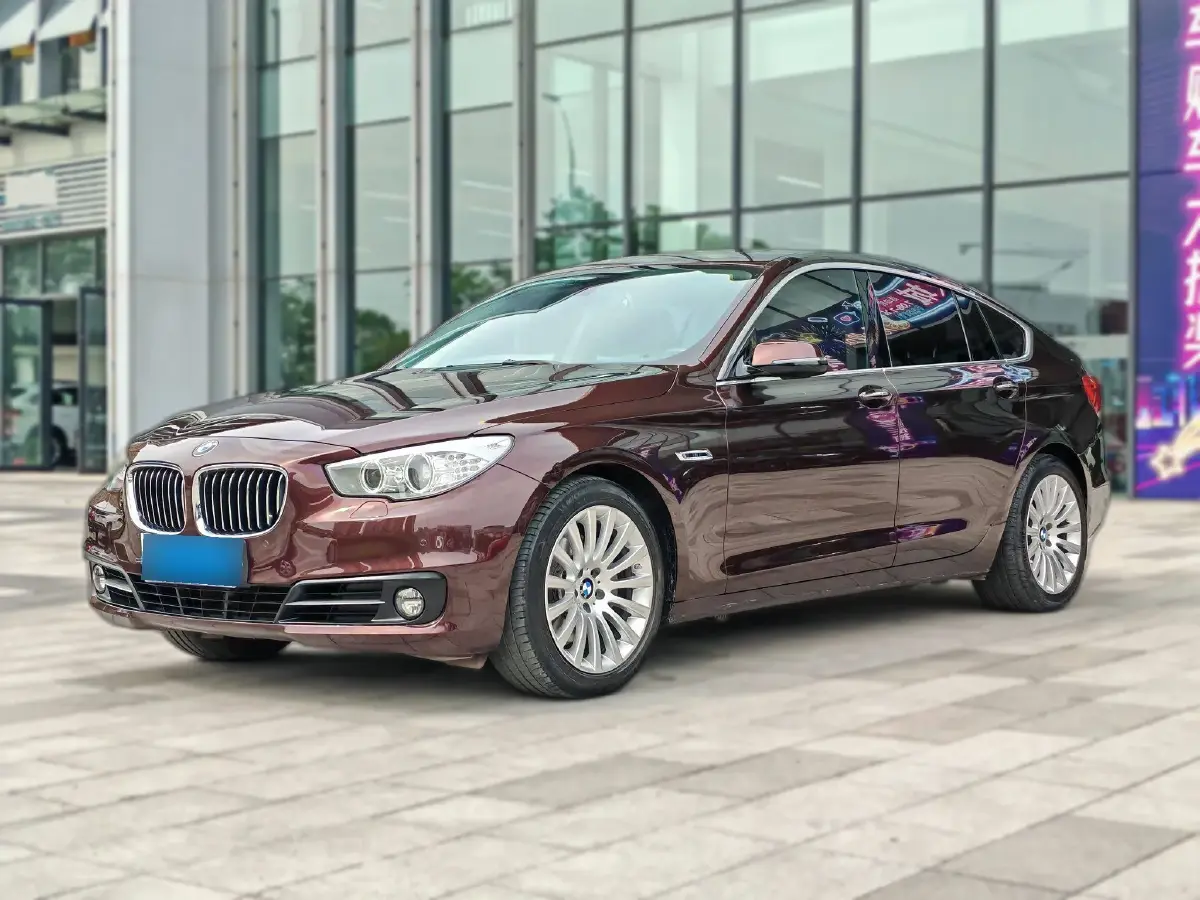 2017 BMW 5 Series GT 2.0T 245HP L4 8AT