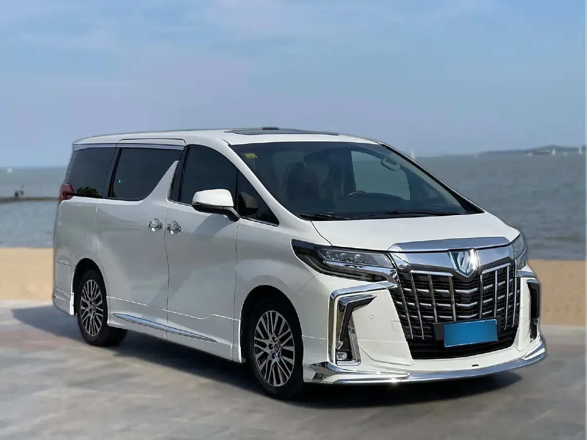 2015 Toyota Alphard 3.5L 275HP V6 6AT