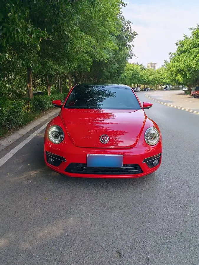 2015 Volkswagen Beetle 1.4T 160HP L4 7DCT