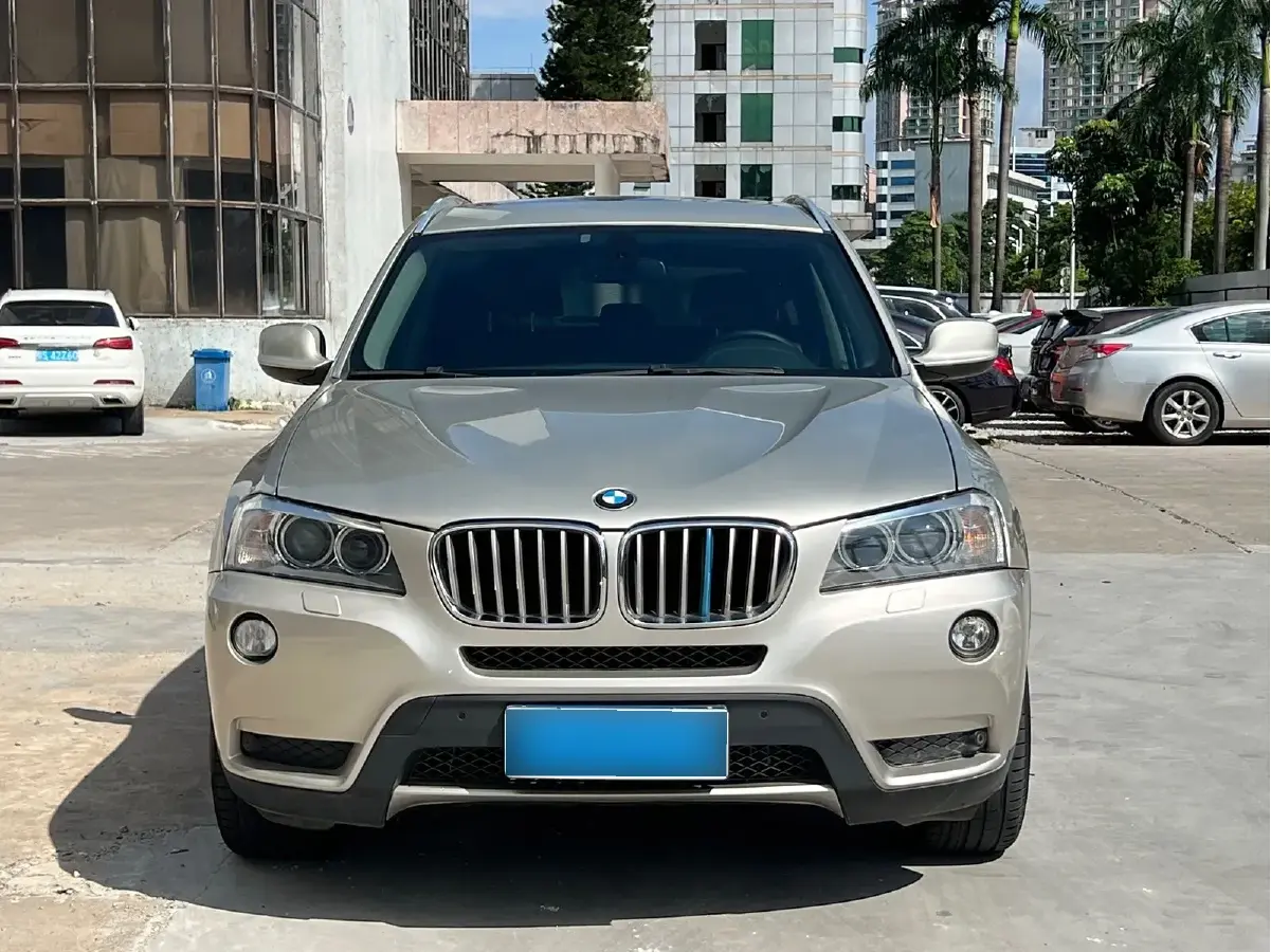 2011 BMW X3 3.0L 258HP L6 8AT