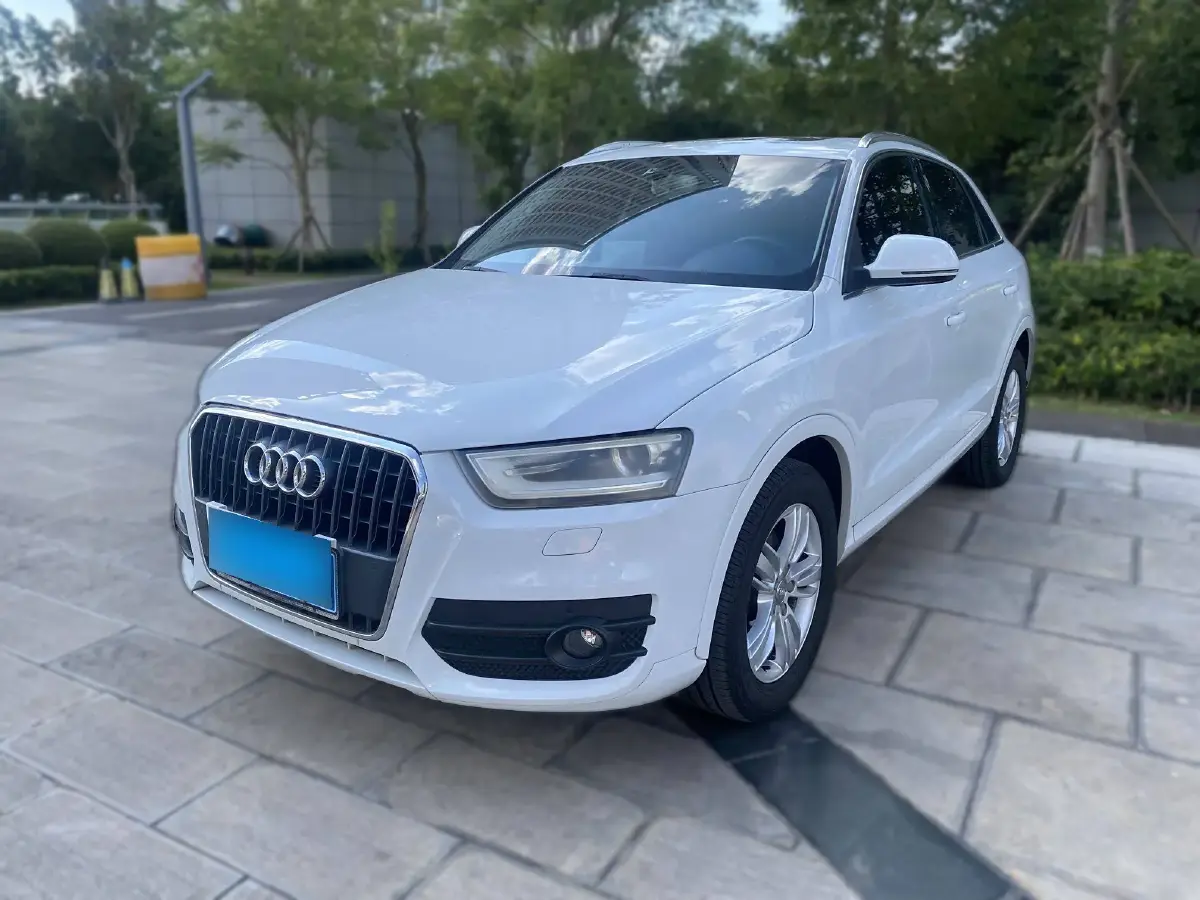 2015 Audi Q3 2.0T 170HP L4 7DCT