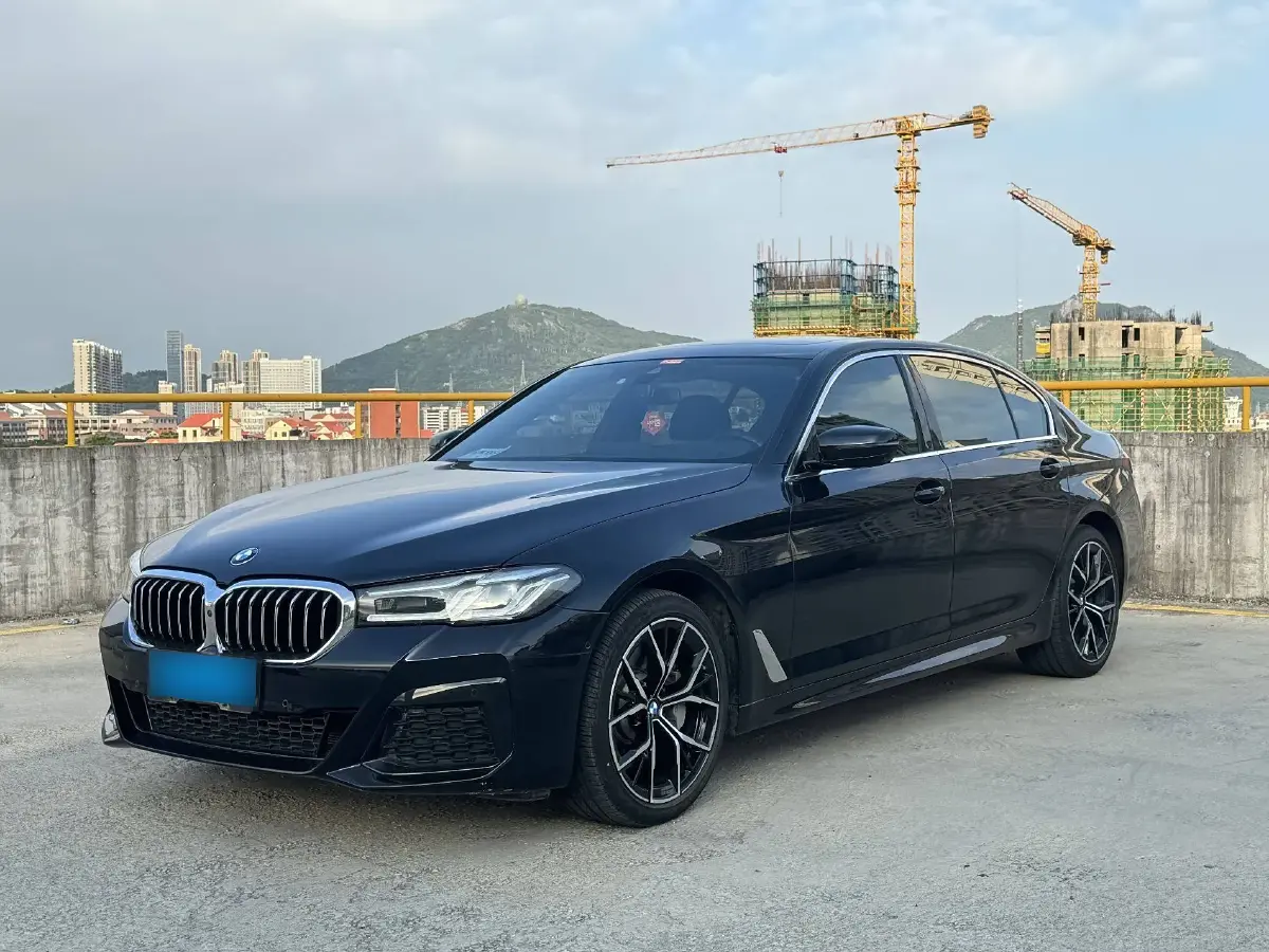 2021 BMW 5 Series 2.0T 252HP L4 8AT