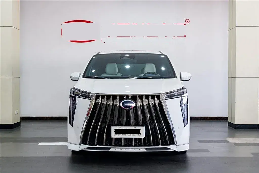 2023 GAC Trumpchi M8 2.0T 190HP L4 E-CVT Hybrid