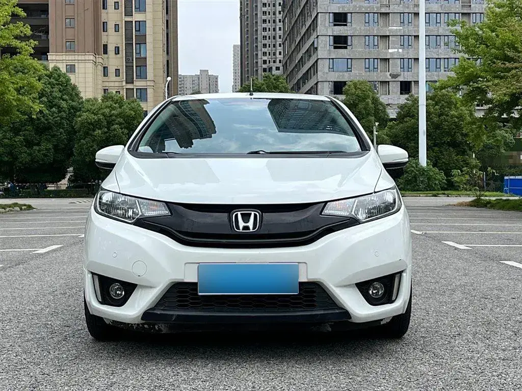 2014 Honda Fit 1.5L 131HP L4 CVT