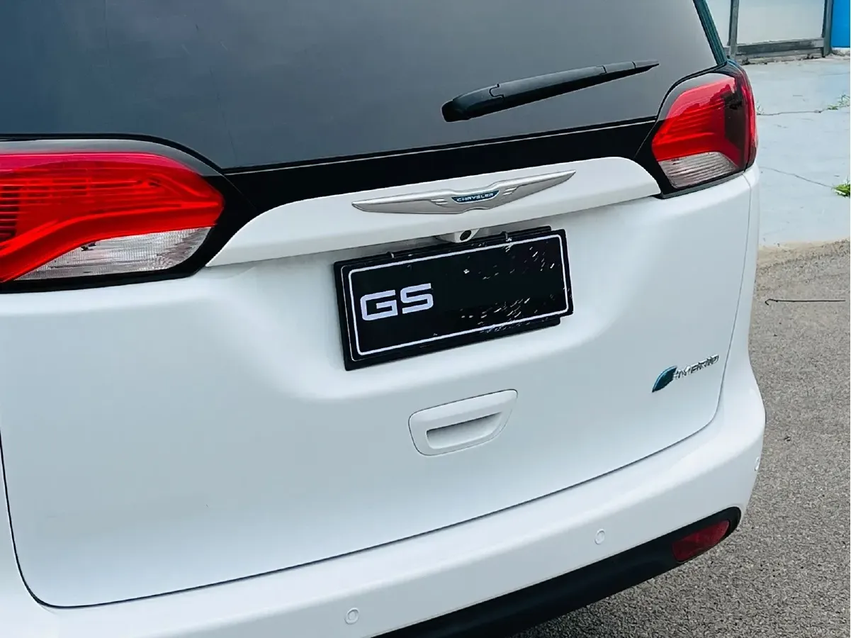 2018 Chrysler Pacifica 3.6L 245HP V6 E-CVT PHEV 16KWH,autocango,china used car exporter,china ev exporter,chinese used car exporter,chinese used ev exporter