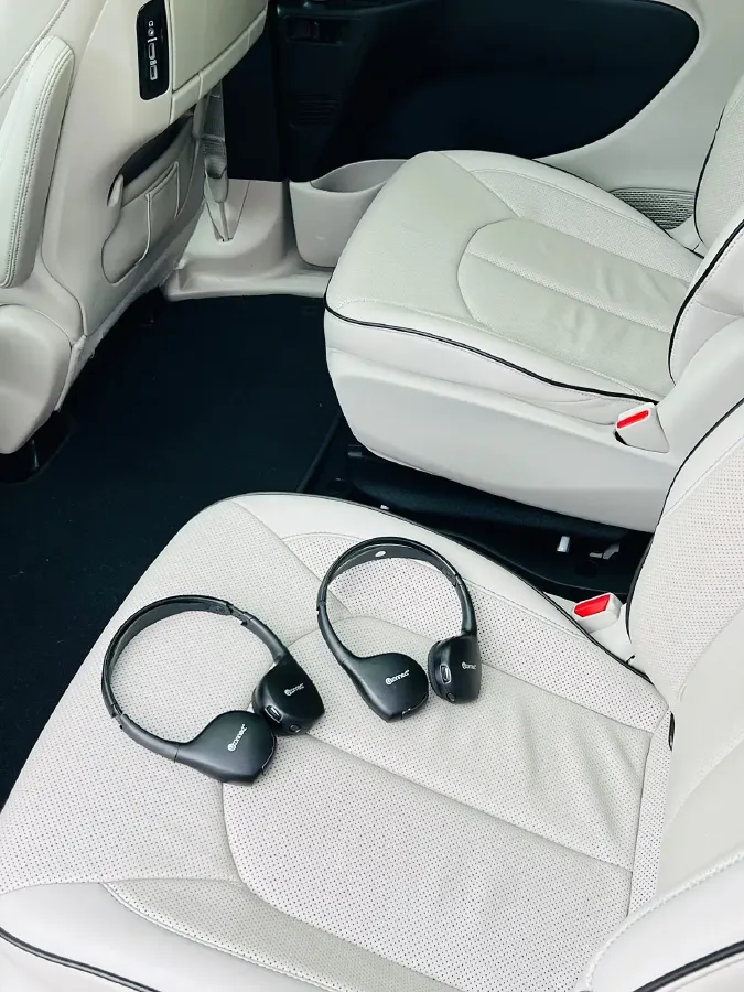 2018 Chrysler Pacifica 3.6L 245HP V6 E-CVT PHEV 16KWH,autocango,china used car exporter,china ev exporter,chinese used car exporter,chinese used ev exporter