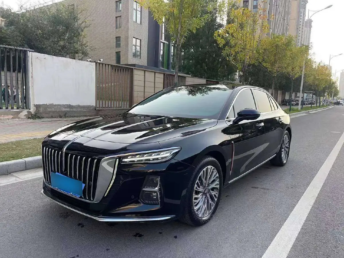 2023 HongQi H5 2.0T 224HP L4 8AT