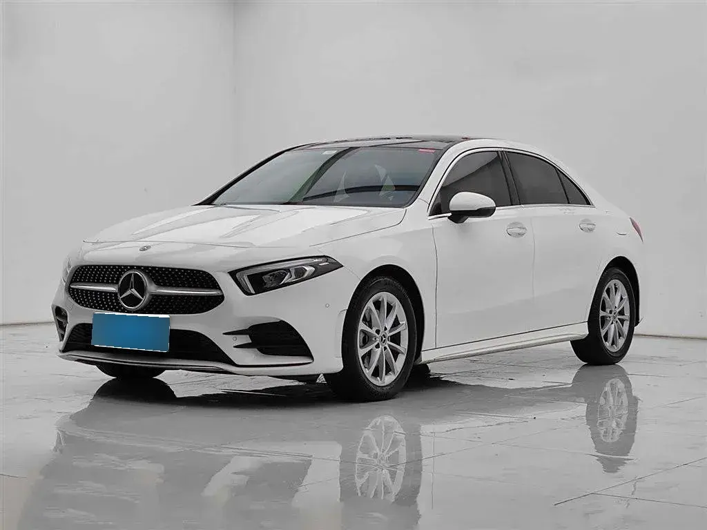 2020 Mercedes-Benz A Class 1.3T 163HP L4 7DCT