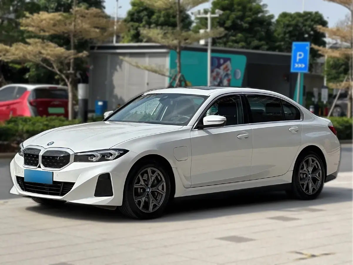 2022 BMW i3 BEV 70KWH