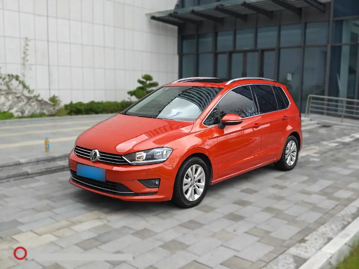 2016 Volkswagen Golf Sportsvan 1.4T 131HP L4 7DCT