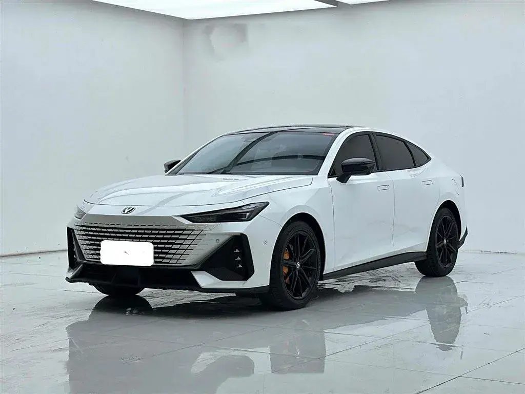 2022 ChangAn UNI-V 1.5T 188HP L4 7DCT