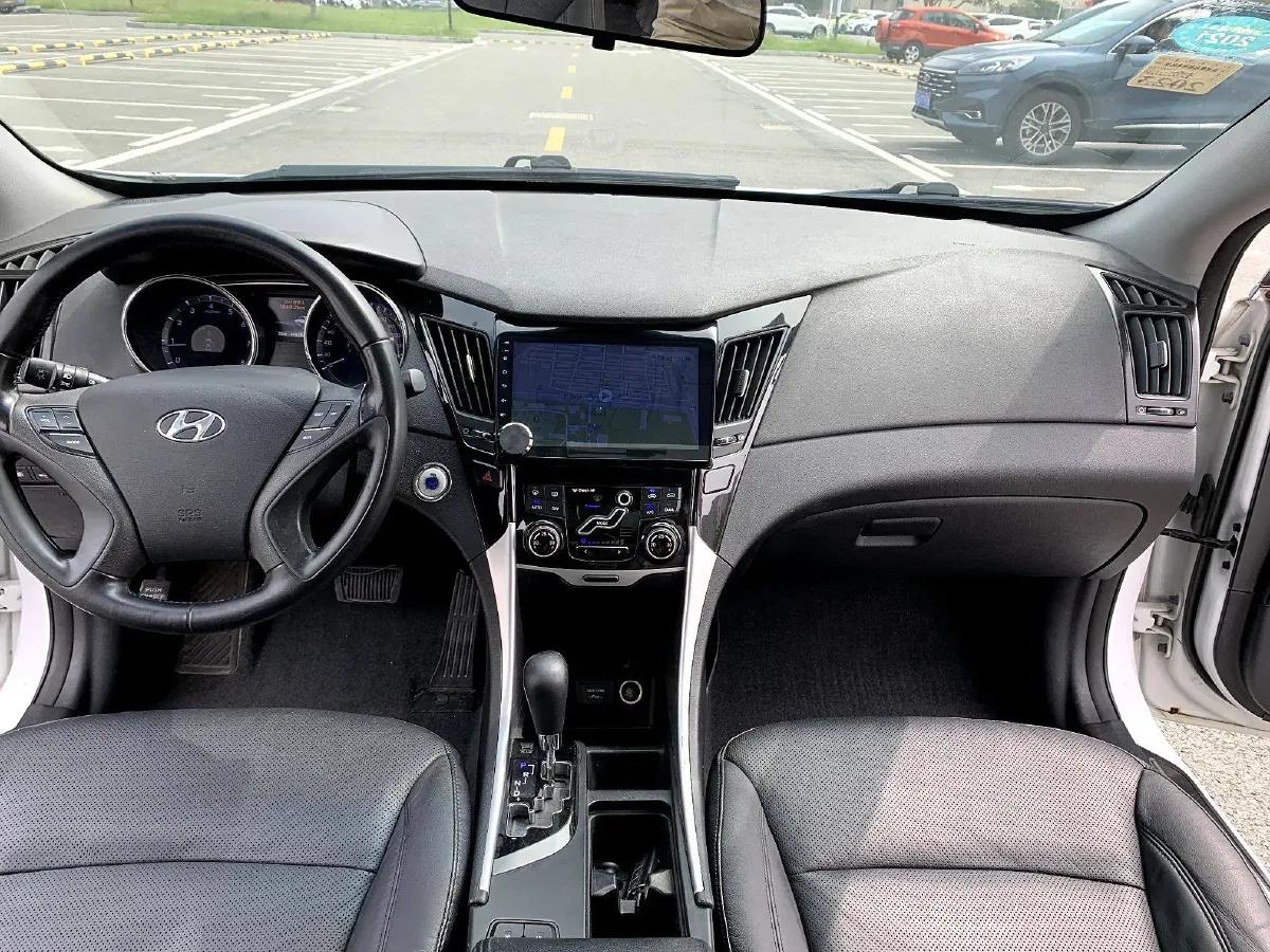 2013 Hyundai Sonata 2.0L 162HP L4 6AT,autocango,china used car exporter,china ev exporter,chinese used car exporter,chinese used ev exporter