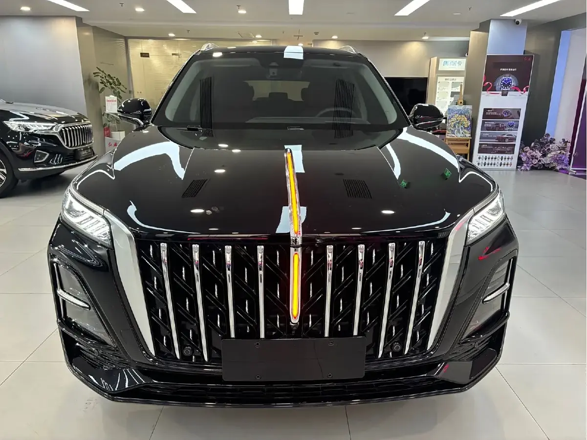 2023 HongQi HS5 2.0T 252HP L4 8AT