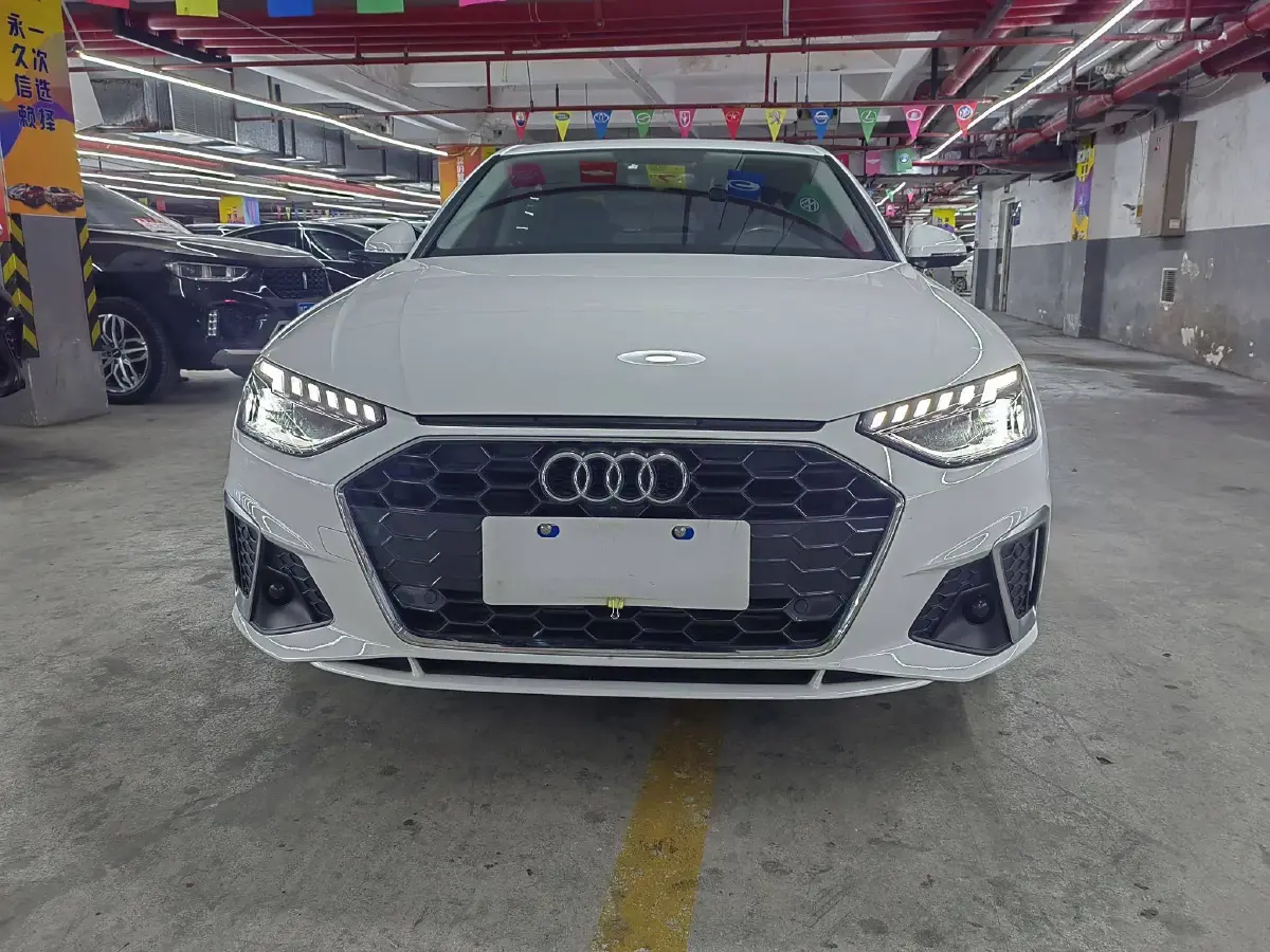 2020 Audi A4L 2.0T 190HP L4 7DCT