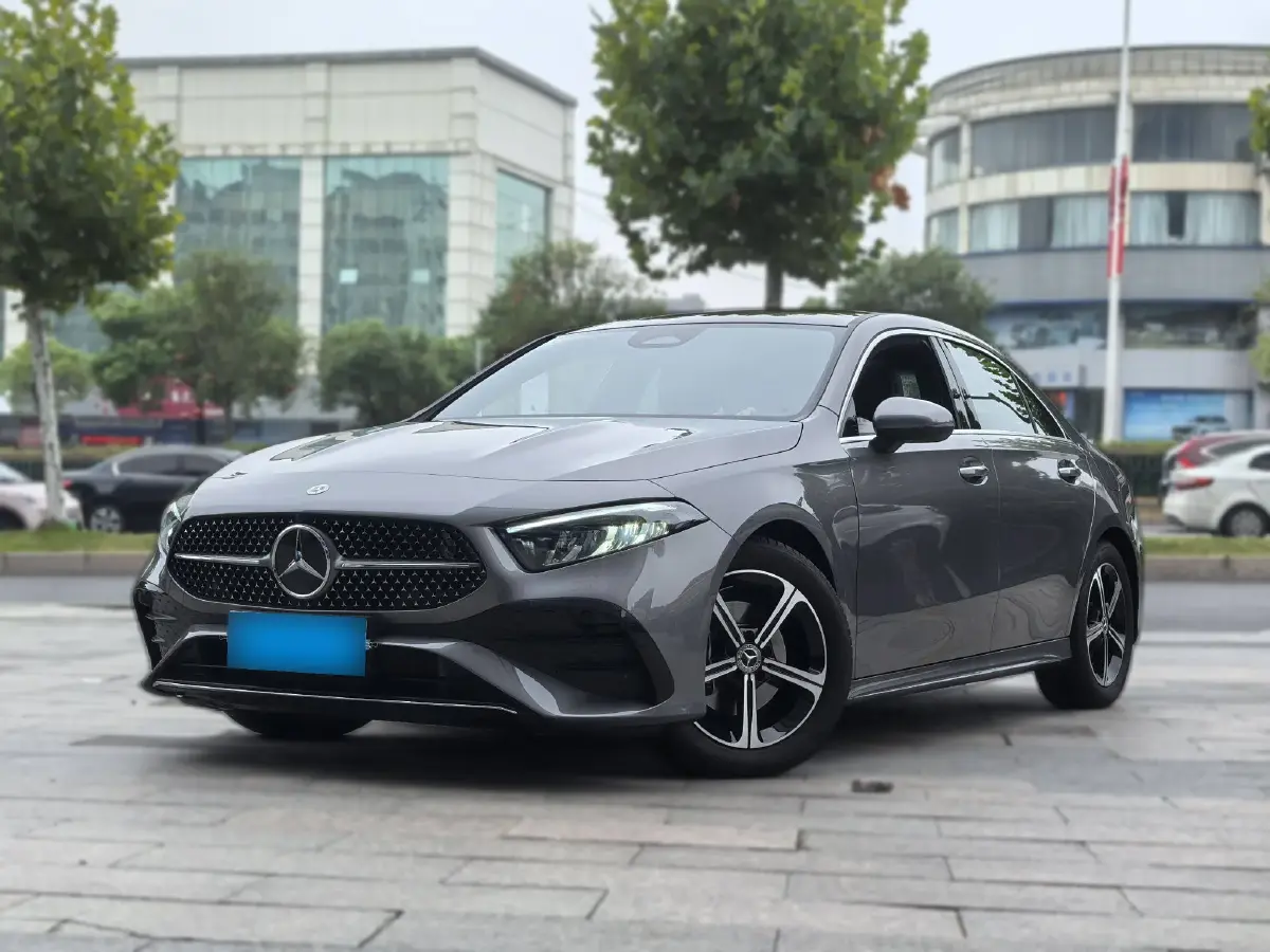 2023 Mercedes-Benz A Class 1.3T 163HP L4 7DCT
