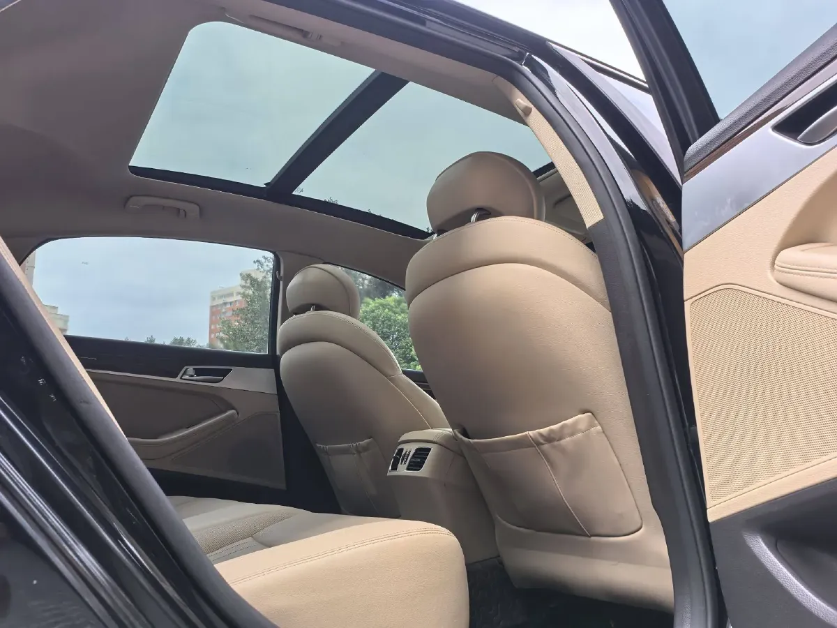 2015 Hyundai Cenesis 3.0L 257HP V6 8AT,autocango,china used car exporter,china ev exporter,chinese used car exporter,chinese used ev exporter