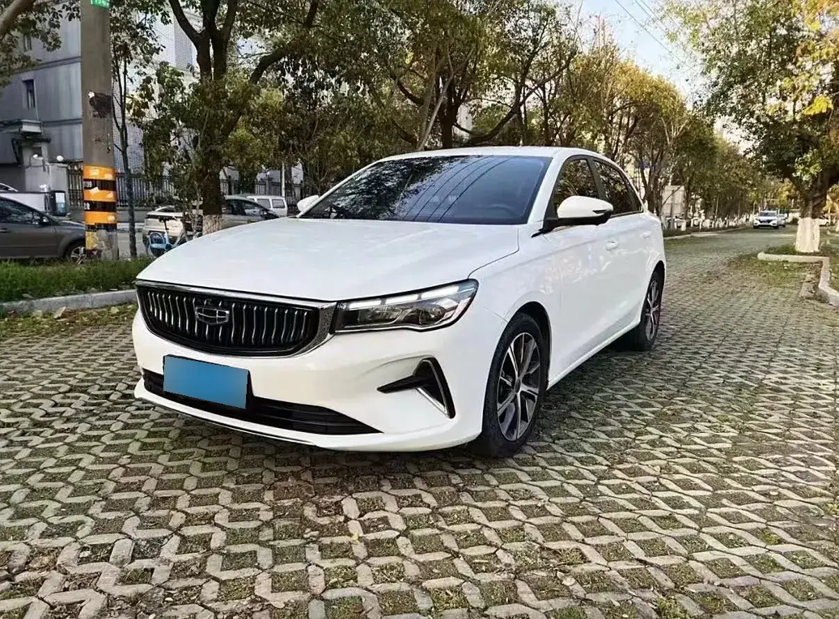 2022 Geely Emgrand 1.5L 114HP L4 CVT