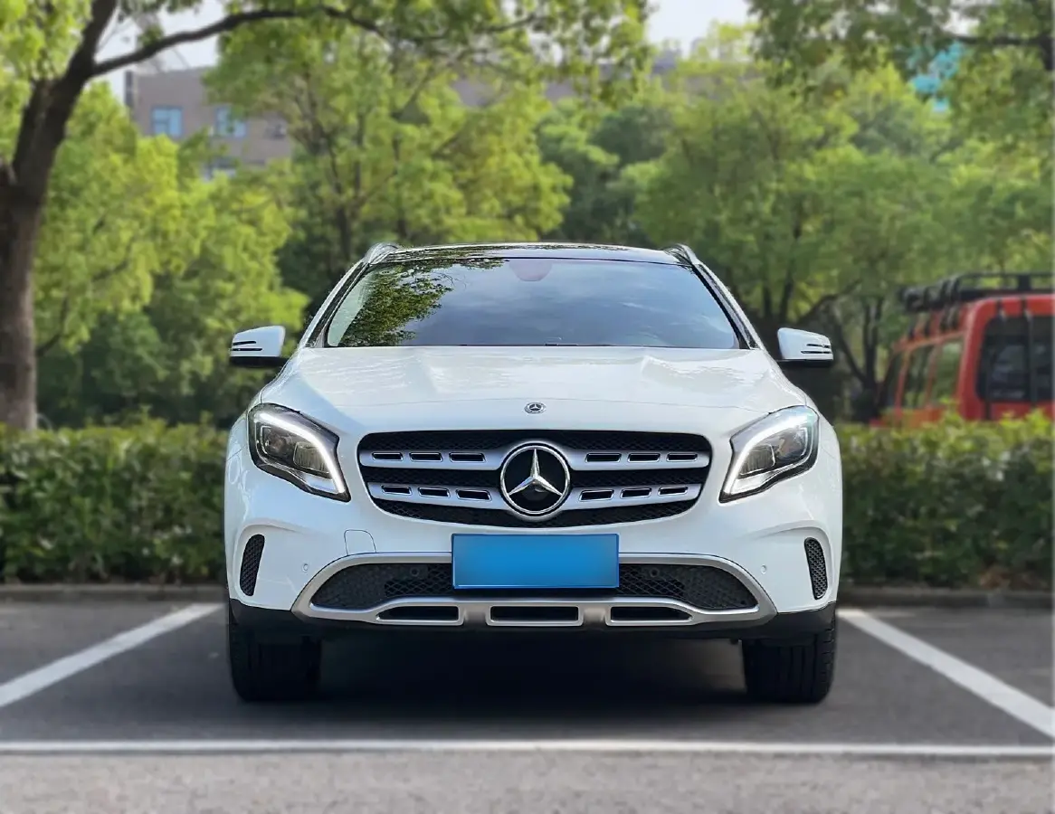 2018 Mercedes-Benz GLA Class 1.6T 156HP L4 7DCT