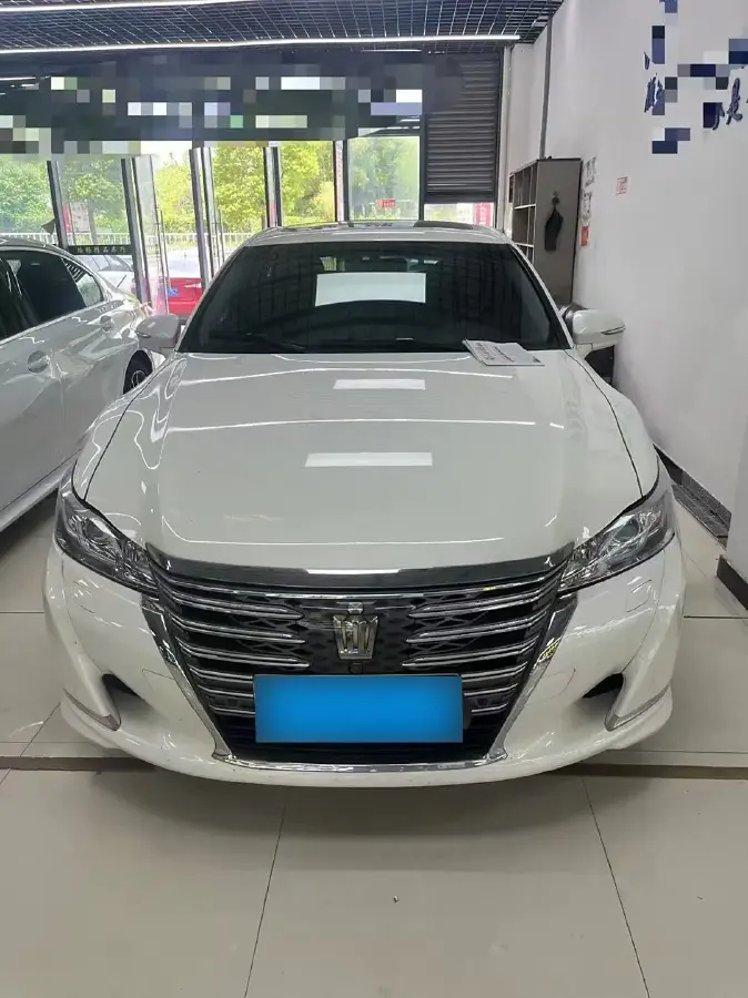 2018 Toyota Crown 2.0T 235HP L4 8AT