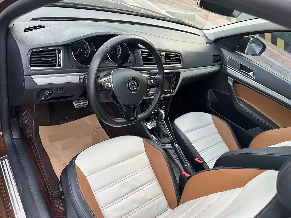 2016 Volkswagen Cross Lavida 1.4T 131HP L4 7DCT,autocango,china used car exporter,china ev exporter,chinese used car exporter,chinese used ev exporter